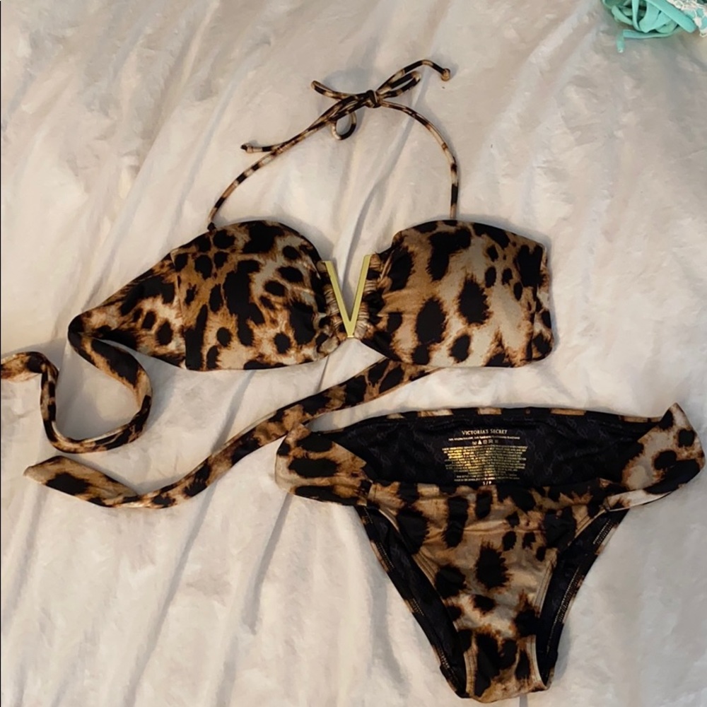 Victoria’s Secret Leopard Print Swimsuit Bikini